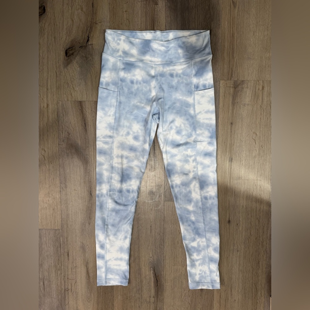 Lucky Brand Blue and White Leggings Comfortable Stylish Bottoms